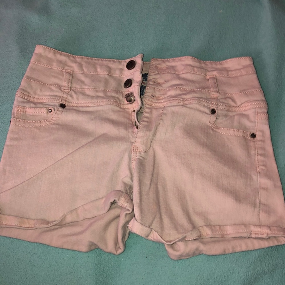 Cute high wasted shorts